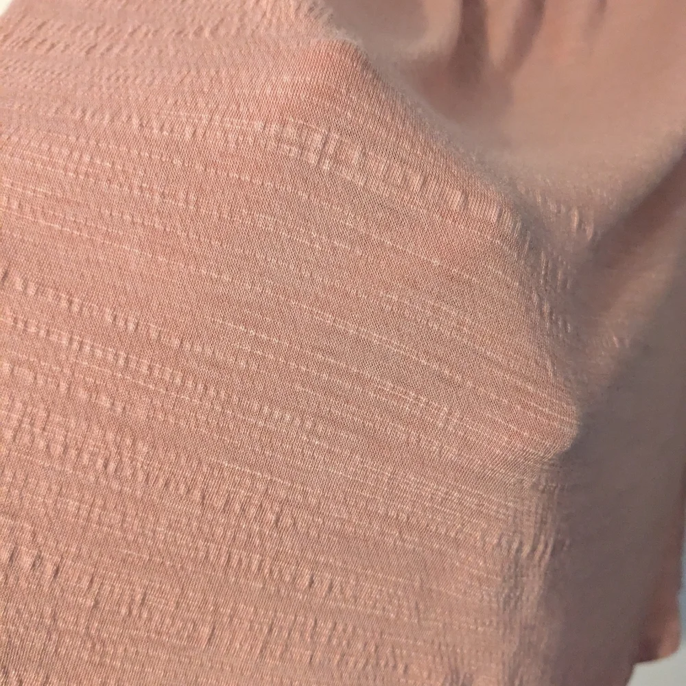 Cable & Guage Women's Dusty Rose Pink Cold Shoulder Embroidered Sleeve Top - Picture 8 of 10